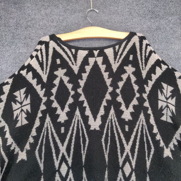 Do Everything in Love Women's Sweater Poncho Black One Size Knit Fringe - Picture 3 of 12